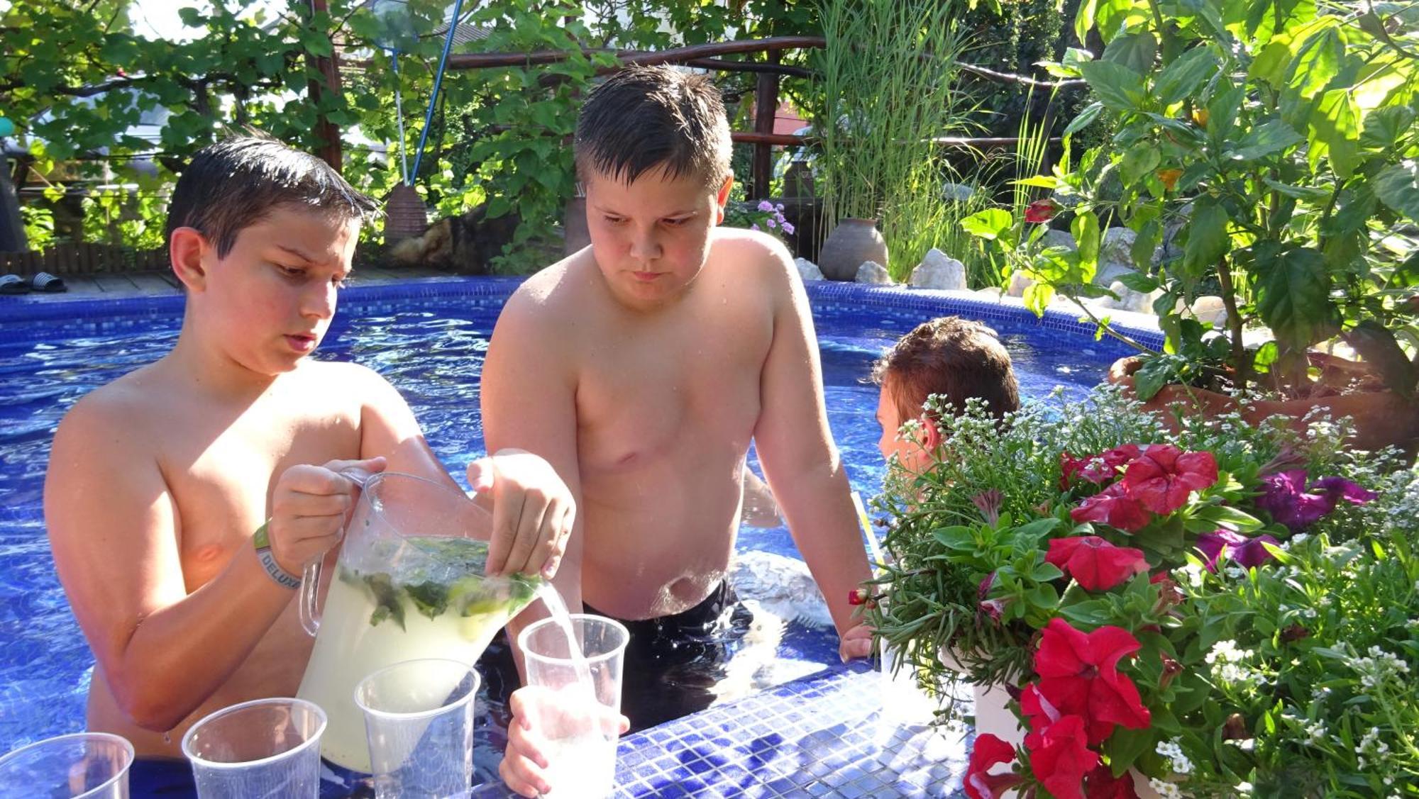 Holiday Vendeghaz Es Szabadidokert Jardanhaza Zewnętrze zdjęcie