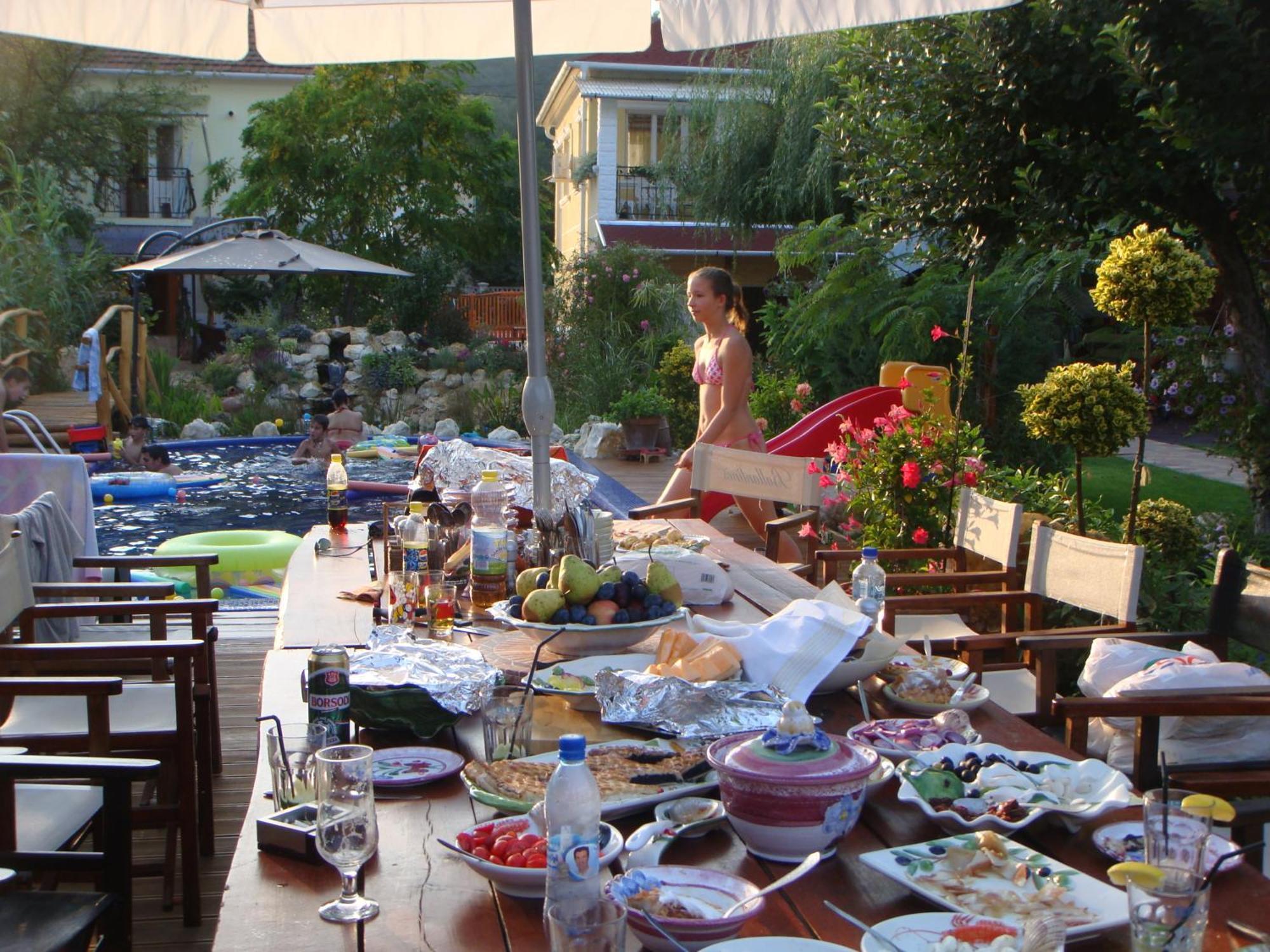 Holiday Vendeghaz Es Szabadidokert Jardanhaza Zewnętrze zdjęcie
