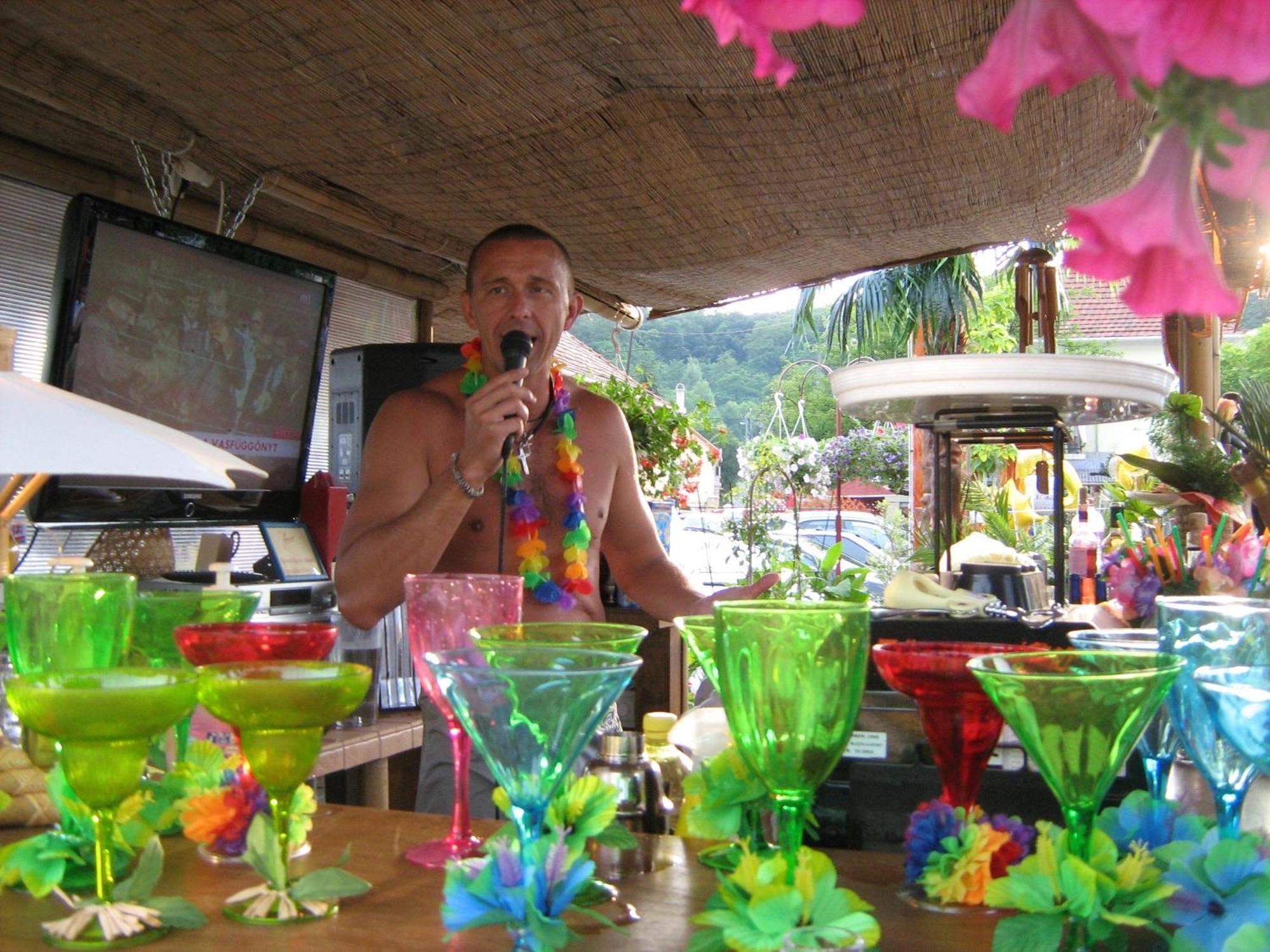 Holiday Vendeghaz Es Szabadidokert Jardanhaza Zewnętrze zdjęcie