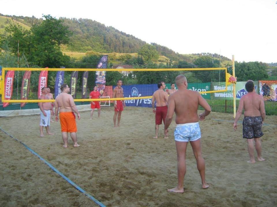 Holiday Vendeghaz Es Szabadidokert Jardanhaza Zewnętrze zdjęcie